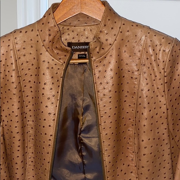 Vintage Danier Genuine Leather Caramel Coat - Picture 2 of 5